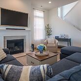2708 Harbor Court