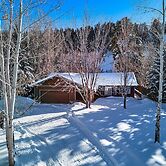 Cozy Home w/ Hot Tub: 7 Mi to Pagosa Hot Springs