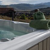 Scenic Perch 2 Bedroom Home