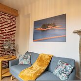 Aperol in Iseo With 1 Bedrooms and 1 Bathrooms