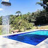 Sitio Natureza piscina e churrasqueira