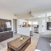 9 Mi to Joshua Tree NP: Secluded Desert Home!