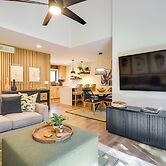 < 1 Mi to Seabrook Island Beach: Golf-view Villa!