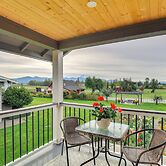 Idyllic Enumclaw Studio w/ Mount Rainier Views