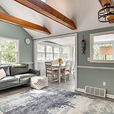 Waterfront Cape Cod Cottage on Peter's Pond