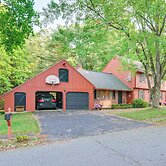 10 Mi to Crane Beach: Wooded Home Near Boston!