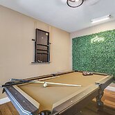 11 Mi to South Beach: Home w/ Screened Porch!