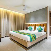 Treebo Lalitha, Rk Beach