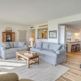 Beachfront Condo w/ Pool Access in Ponce Inlet