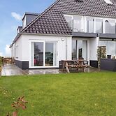 Apartment Near Sneekermeer With Marina Access