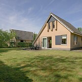Spacious Bungalow Near the Frisian Lakes