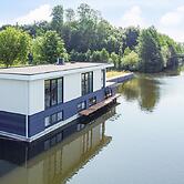 Houseboat With Private Roofed Terrace