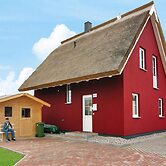 Holiday Home Lotsenhaus am Breetzer Bodden