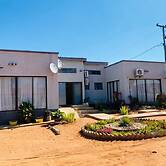 Canna Lilly Guest House