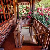 Bai Tu Long Mountain Resort