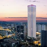 Crowne Plaza Taizhou City Center by IHG