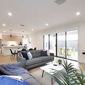 No Stairs Dbl Garage Aircon Woodville North