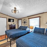 Nautical Nest - 1 Bedroom Hotel Room by The Lodges at Fossil Creek