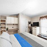 Dazeoff Too - Pet Friendly Suite 1 Bedroom Hotel Room by The Lodges at