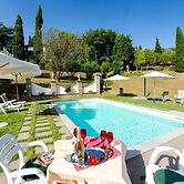 Villa in Uzzano With Private Pool & Garden