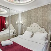 Designer Apartments near Dana Mall