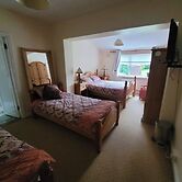 The Railway Lodge, 4 Bedrooms, Sleeps 11, Pets Ok