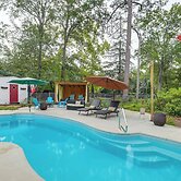 Backyard Oasis w/ Pool: Sunny Sumter Studio!