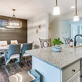2 Mi to Hollywood Casino: Charles Town Townhome!