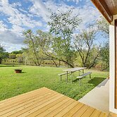 Riverfront Cabin Near Yellowstone Lake State Park