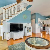Ocean Views: Pet-friendly Surfside Beach Gem
