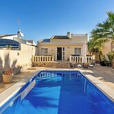 Beautiful and Cozy Villa With Private Pool in Urb, San Luis, El Chapar