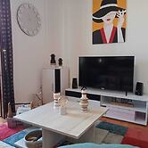 Coquetty Housing In Santander Bay