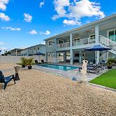 Mermaid s Paradise Pool Dock Games Views