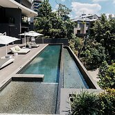 Kangaroo Point Apartments by Urban Rest