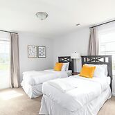 Near the Airport East Lake Craftsman