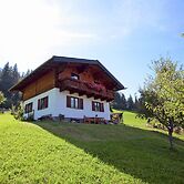 Charming Holiday Home in Huttau With Barbecue