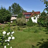 Beautiful Apartment in Robertsdorf With Garden