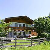 Holiday Home Emberger, Fugen