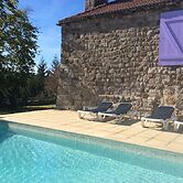 Charming Farmhouse in Cros-de-georand With Swimming Pool