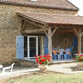 Spacious Holiday Home in Besse With Swimming Pool