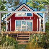 Scandinavian House Overlooking the Lake