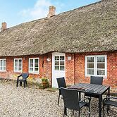 6 Person Holiday Home in Hojer