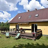 Cottage in a Quiet Location by the Lake Mausz, Parchowo in Kashubia
