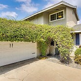 Pet-friendly Studio in Costa Mesa - 7 Mi to Beach!