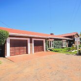 The Advocate Suites Manor