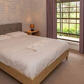 Furche Barossa Vineyard & Fireplace