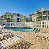 Pool + Hot Tub: Lake-view Condo in Surfside Beach!