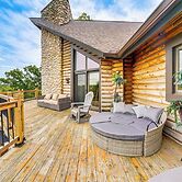 Ottawa Cabin: Hot Tub, Wraparound Deck, Games