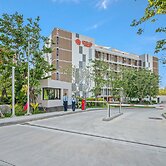 Angsana Oceanview Residences by Banyan Living