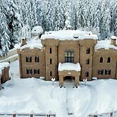 The Castle - Your unique way of retreat